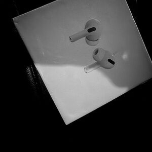 Apple Wireless Earbuds - White